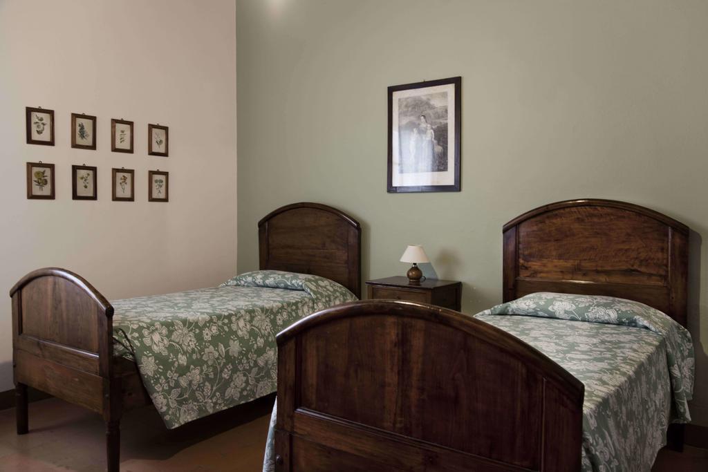 Tenuta Di Colle Alberti Agriturismo Villa แชร์เรโต กุยดิ ห้อง รูปภาพ