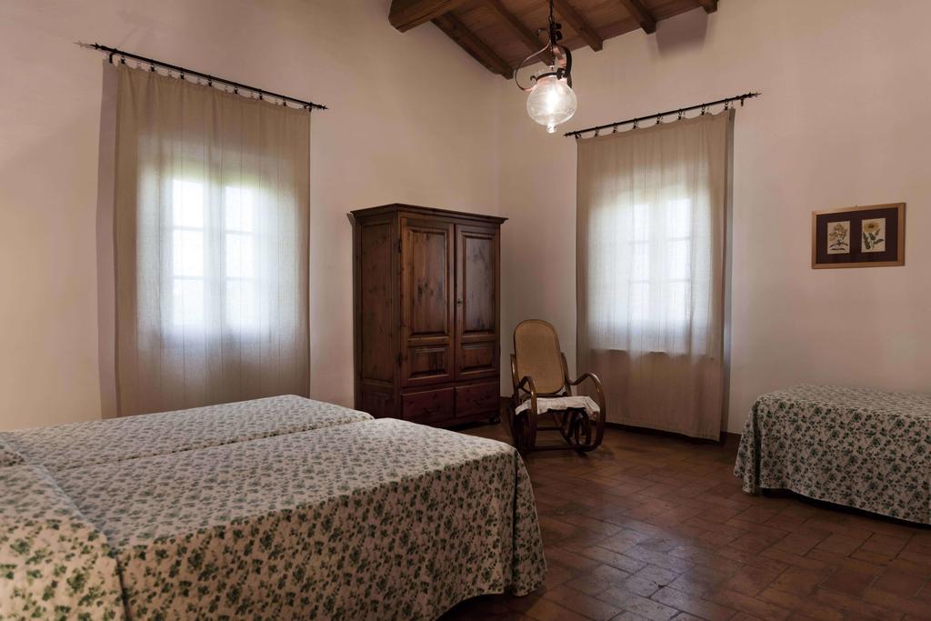 Tenuta Di Colle Alberti Agriturismo Villa แชร์เรโต กุยดิ ห้อง รูปภาพ